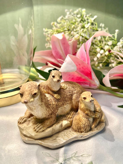 Brown Otter Family Miniature Decor Approx. 11 cm
