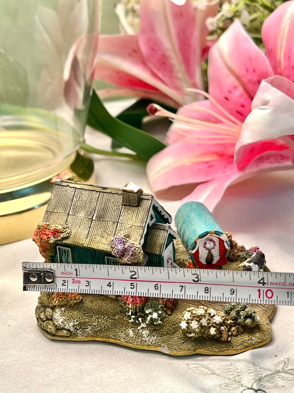 Miniature Cottage & Caravan Garden Scene Approx. 10 cm
