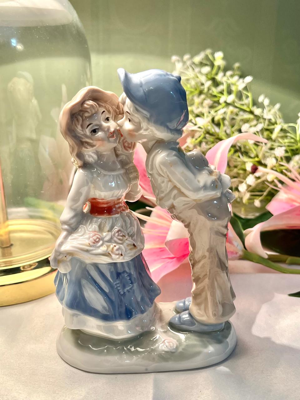 Ceramic Victorian Couple Figurine Approx. 17 cm