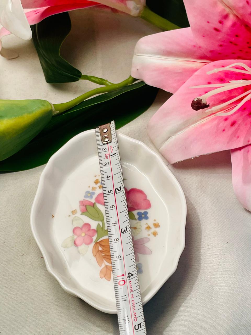 Floral Oval Ceramic Trinket Dish Approx. 11 cm