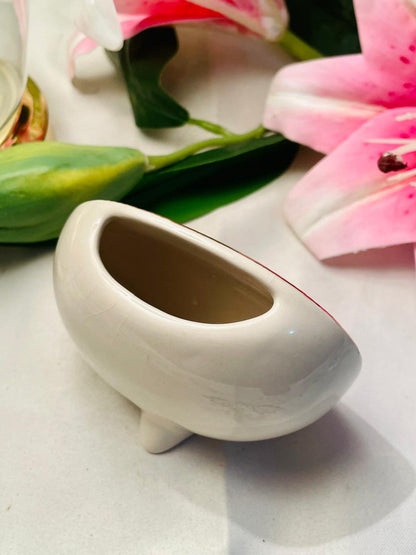 Floral Oval Ceramic Trinket Box with Gold Trim – 4 in