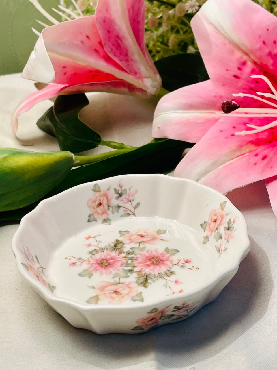 Pink Floral Scalloped Ceramic Bowl Approx. 11 cm