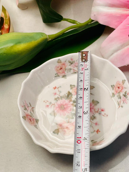 Pink Floral Scalloped Ceramic Bowl Approx. 11 cm
