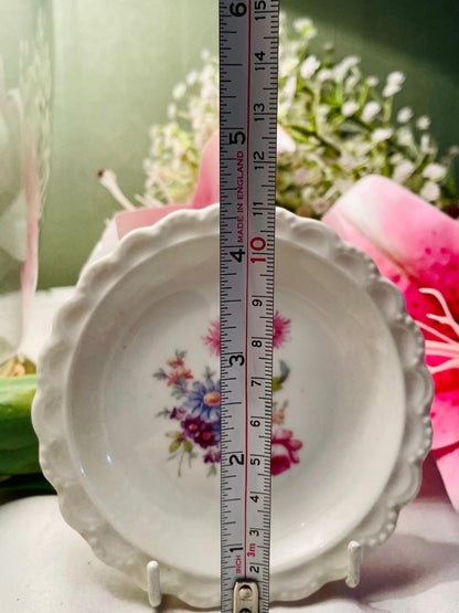 Floral Scalloped Decorative Plate Approx. 10 cm