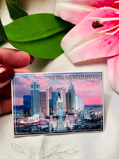 New York-New York Las Vegas Souvenir magnet Approx. 9 cm