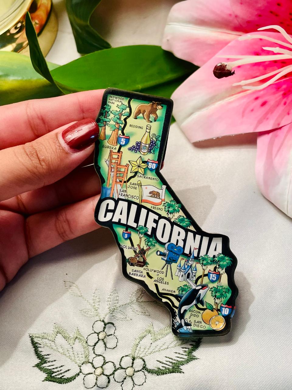 California Map-Shaped Souvenir Magnet Approx. 10 cm