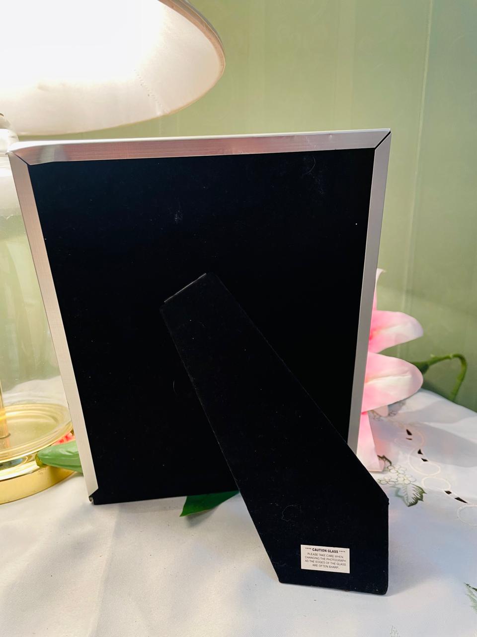 Silver-Tone Scroll Photo Frame – 9 in