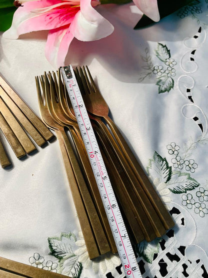 RARE FINDS Brass 8 Persons Flatware Cutlery Set Approx. 32 Pieces