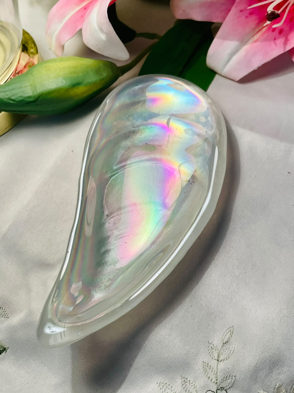 Iridescent Crystal Leaf-Shaped Decorative Dish 8"