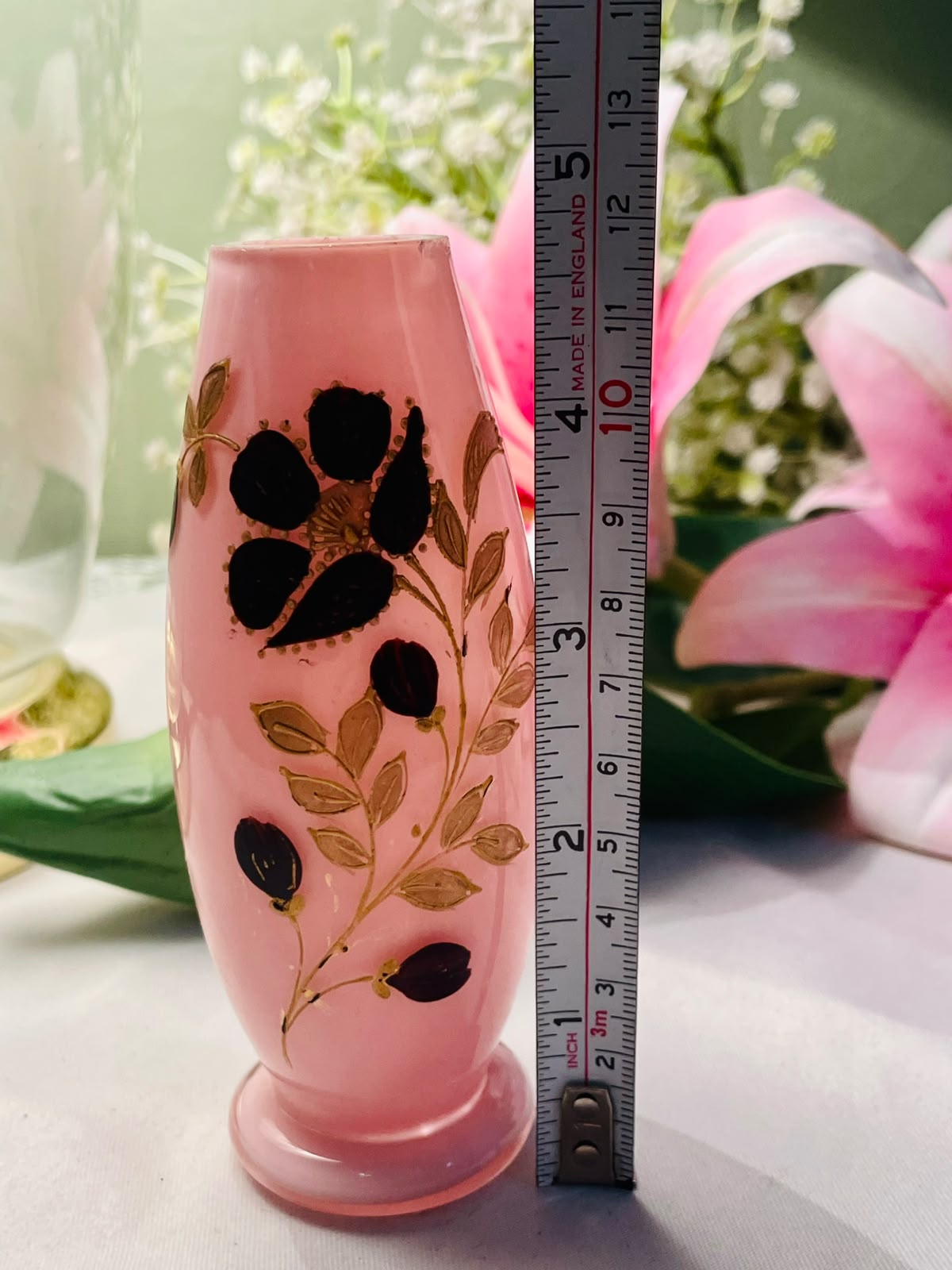 Pink Crystal Floral Bud Vase with Gold Detailing 4.5"