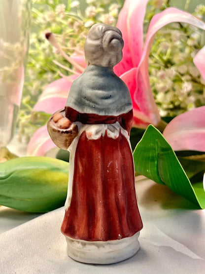 Vintage Lady Figurine in White & Gold Dress, Approx. 4.5 in