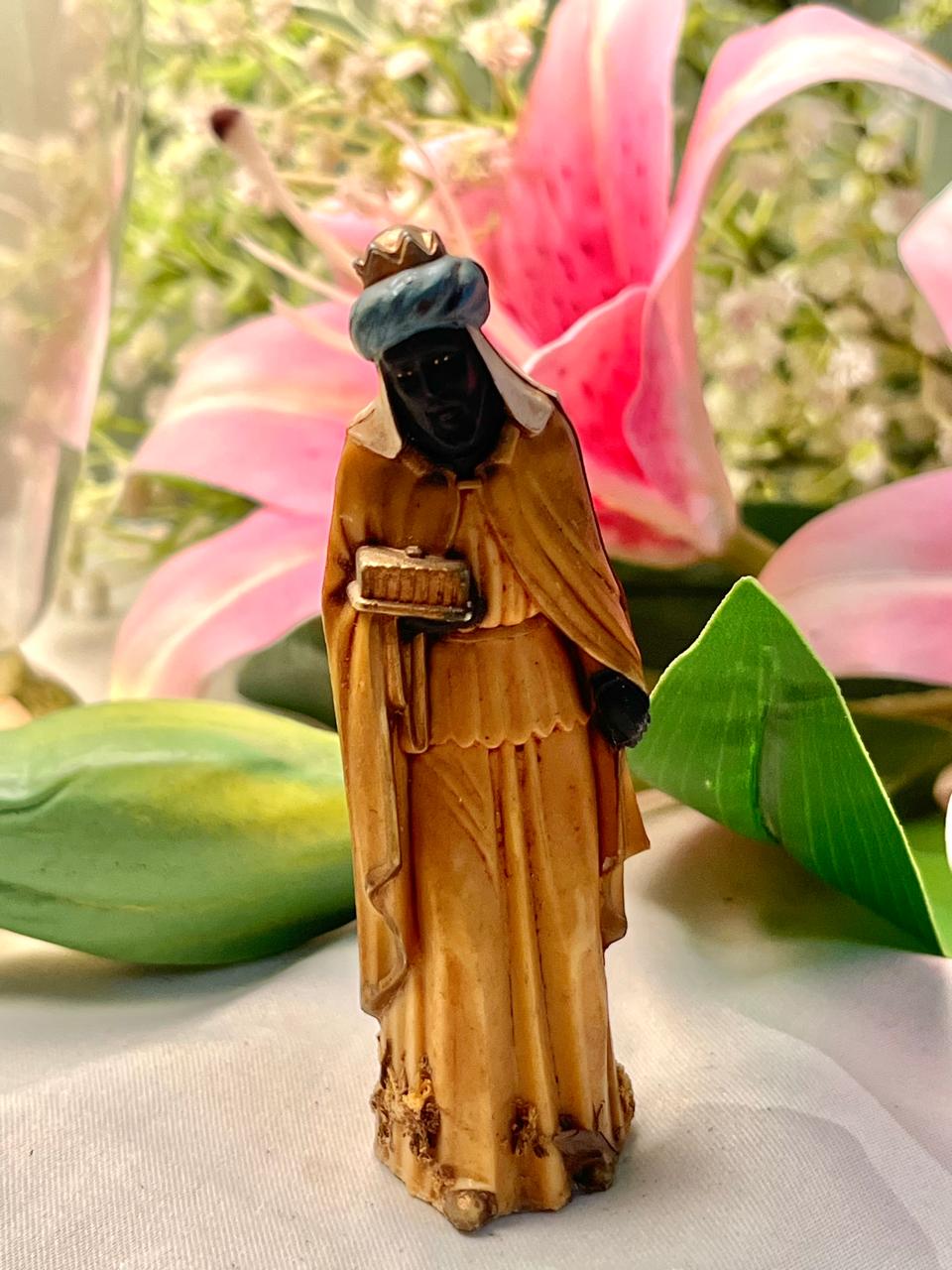 Vintage Wise Man Figurine with Gift, Approx. 4 in
