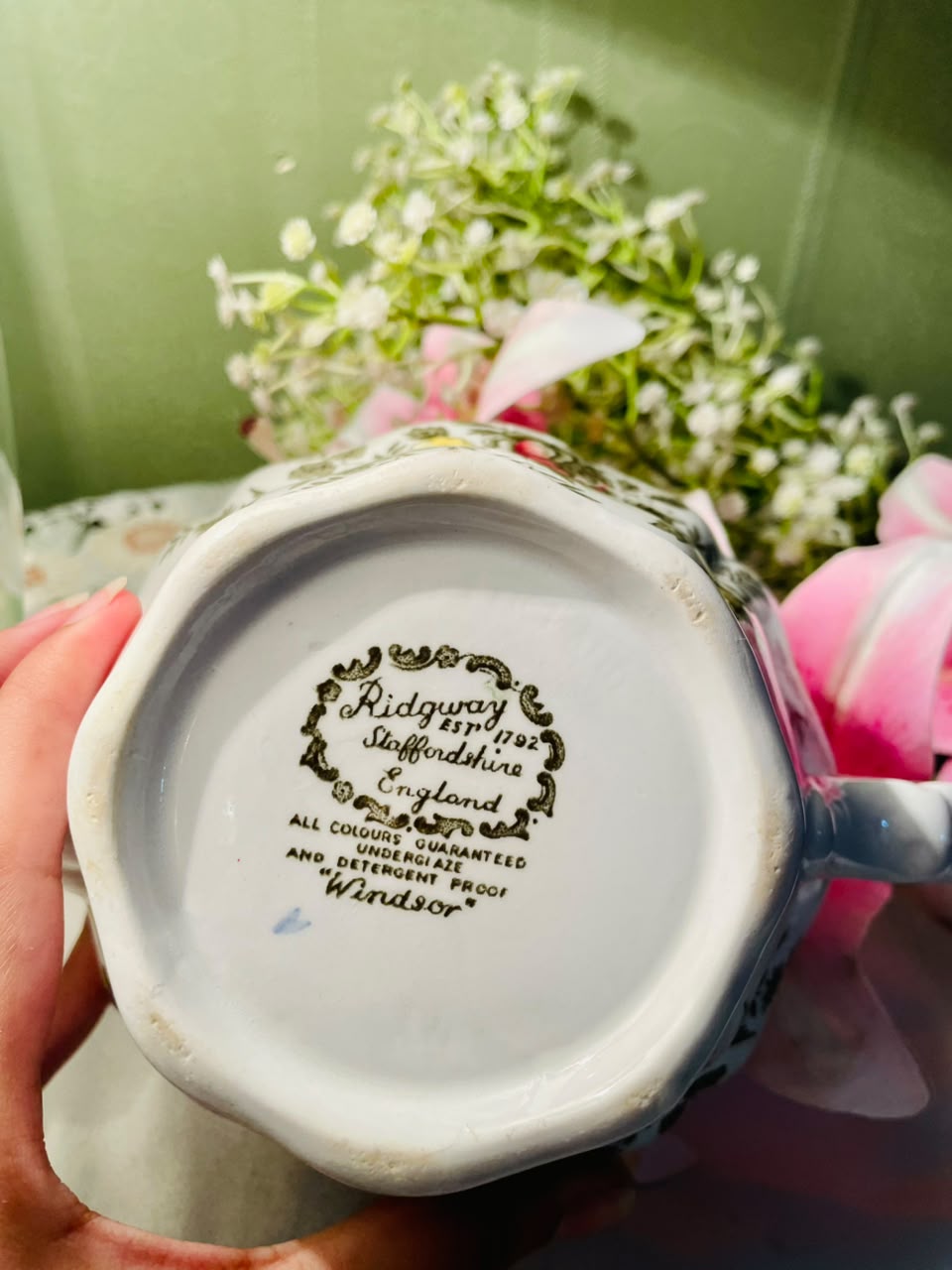 Ridgway Windsor Floral Teapot with Lid, Approx. 6 in