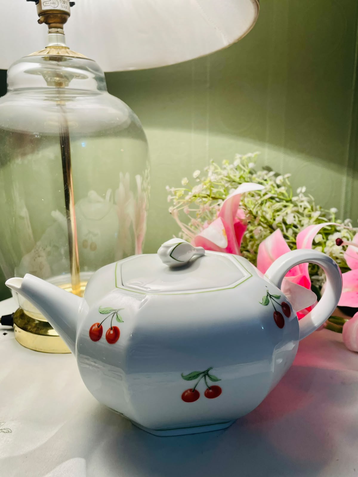 Heinrich Germany Cherry Teapot with Lid, Approx. 5.5 in