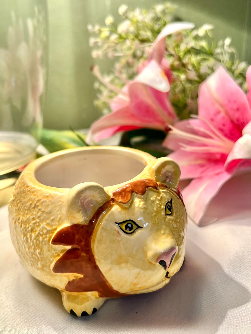 Vintage Ceramic Lion Planter Yellow Brown 4 in