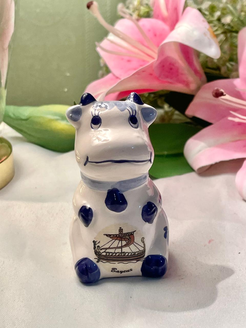 Vintage Blue & White Bayeux Ceramic Cow Shaker 8 cm