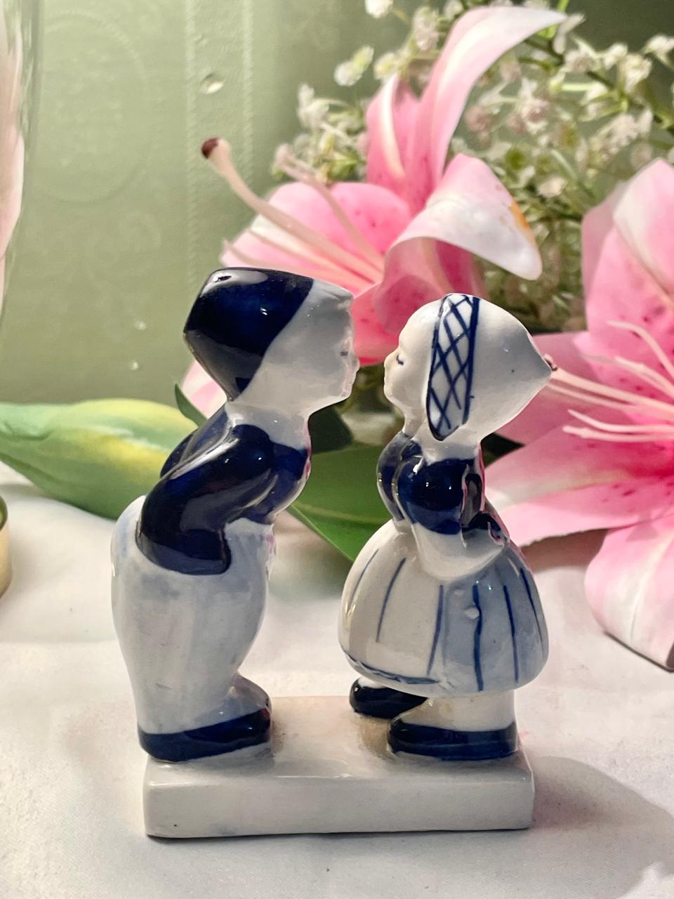Blue & White Dutch Couple Figurine – 4 Inch