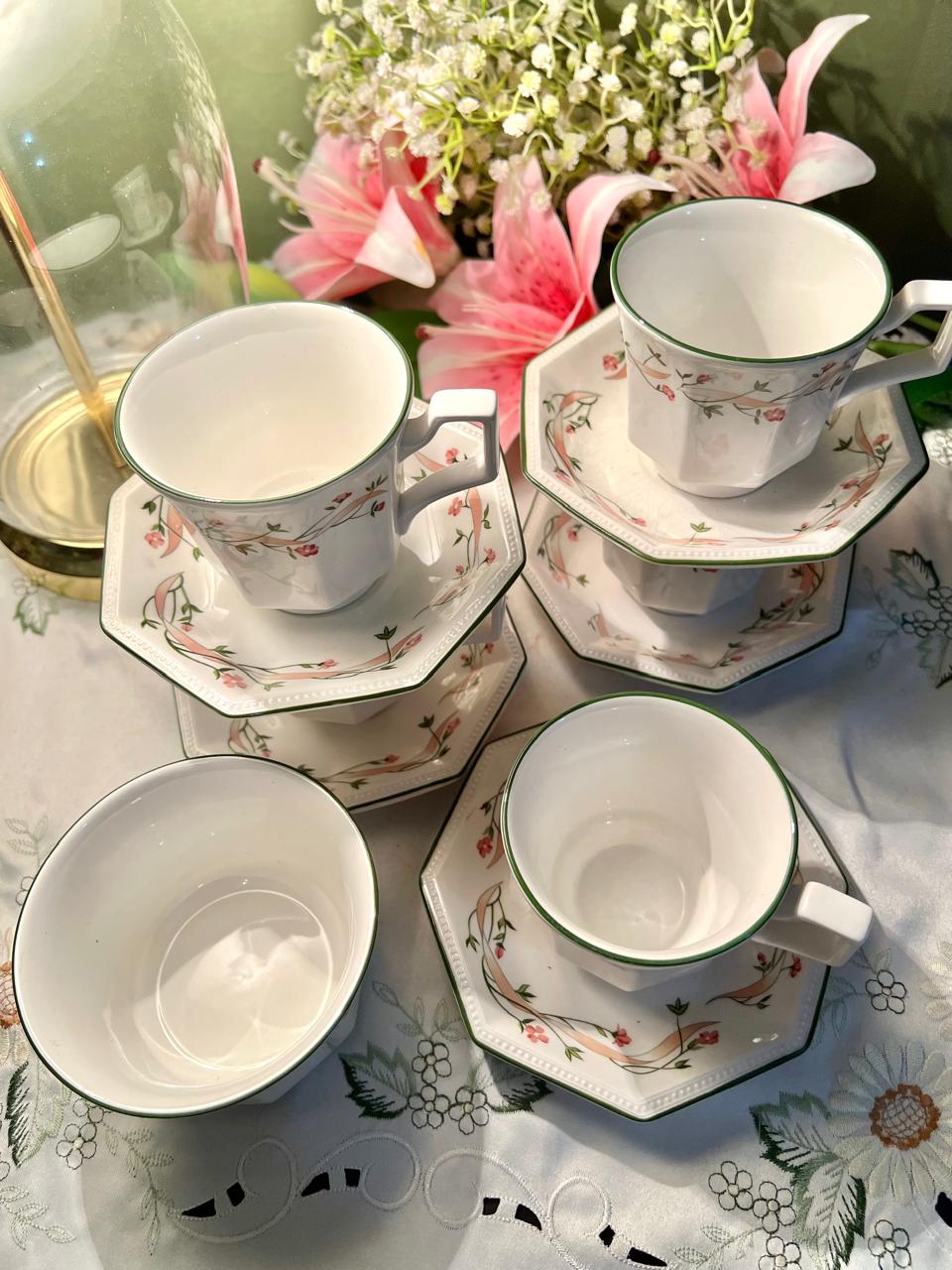Johnson Bro’s Eternal Beau Cup & Saucer Set, 11-Piece, 3.5 in