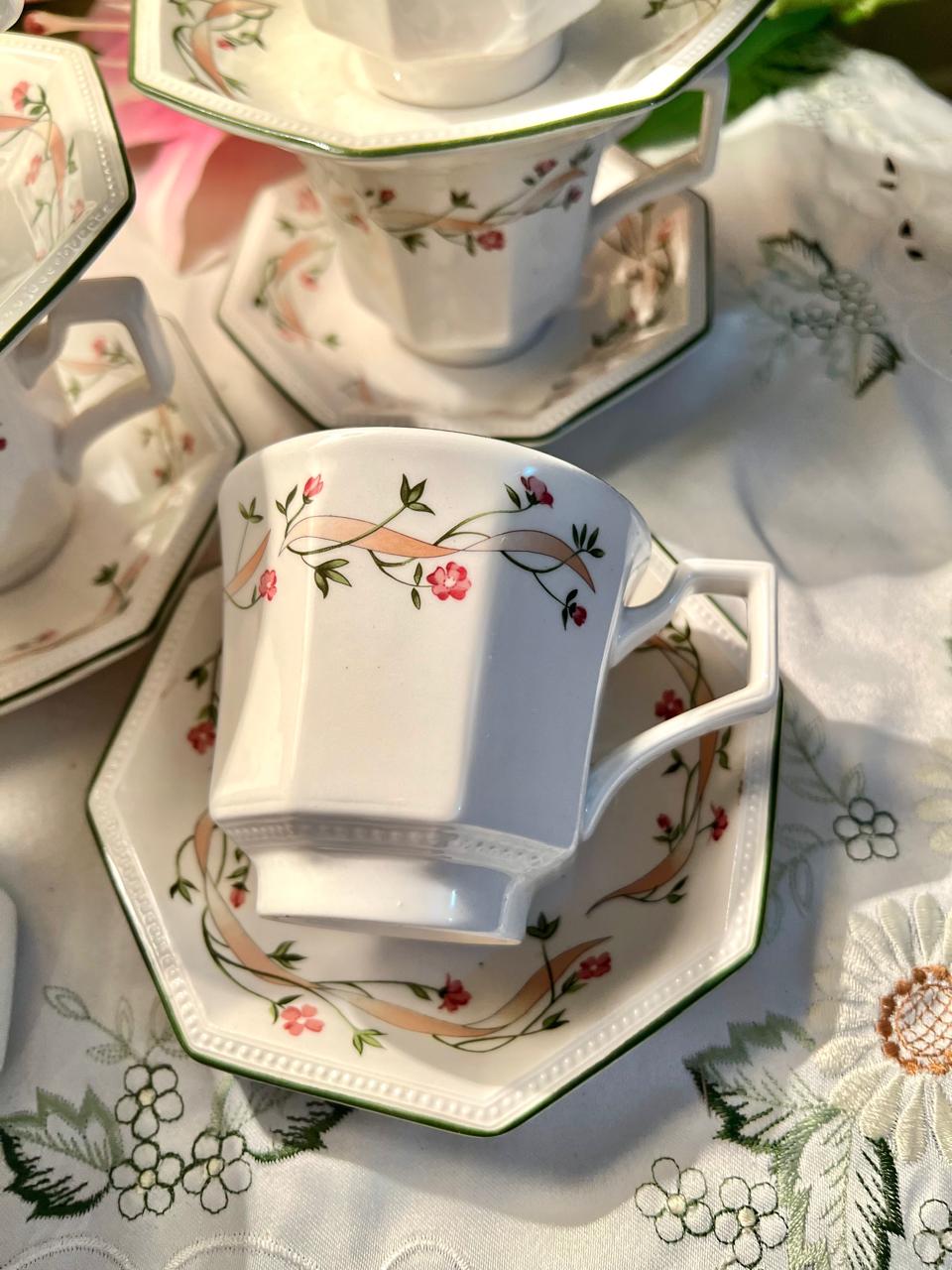 Johnson Bro’s Eternal Beau Cup & Saucer Set, 11-Piece, 3.5 in