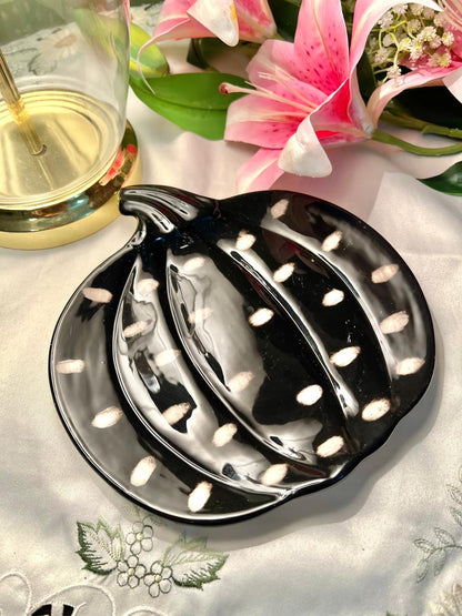Hand Painted Sapota Group Black Pumpkin Ceramic Platter, 1-Piece, 8.5 in