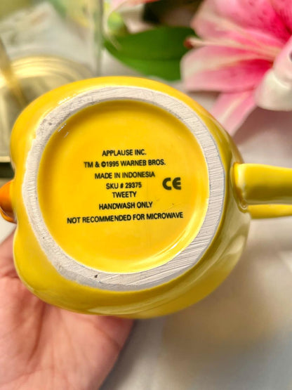 Hand Painted Applause Warner Bros Tweety Yellow Ceramic Mug, 1-Piece, 4 in