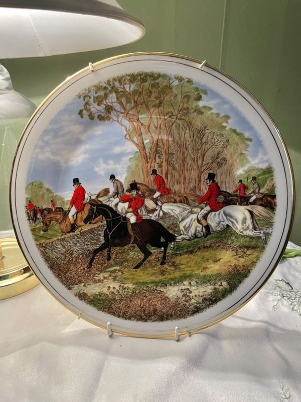 Salisbury J.F. Herring Hunting Scene Bone China Plate, 10.5 in