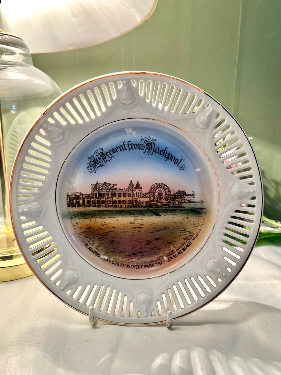 Blackpool Pleasure Beach Souvenir Decorative Plate Cutwork 8 in