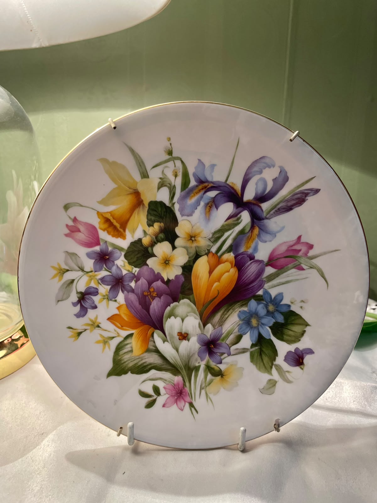 Fine Bone China Floral Decorative Plate, 1-Piece, 8 in