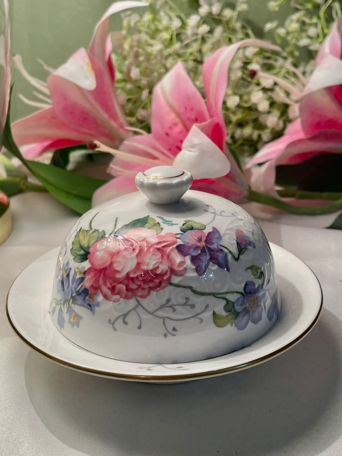 Crown Staffordshire Floral Bone China Butter Dish 5 in
