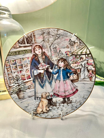 Royal Worcester 1991 NSPCC Christmas Plate “A Posy for Mother” by Kate Aldous, England, 8 in