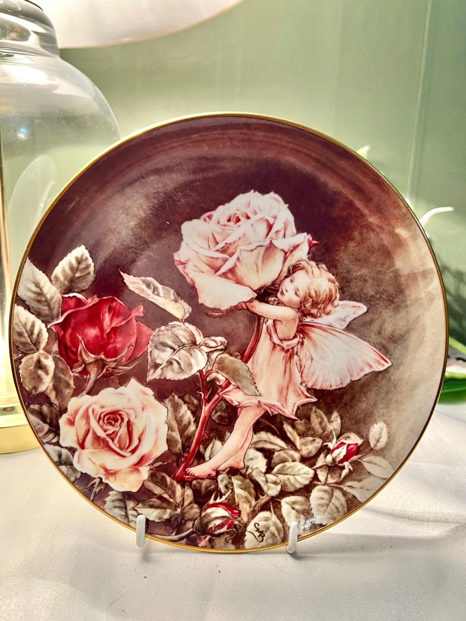 Border Fine Bone China Rose Fairy Wall Plate 18 cm