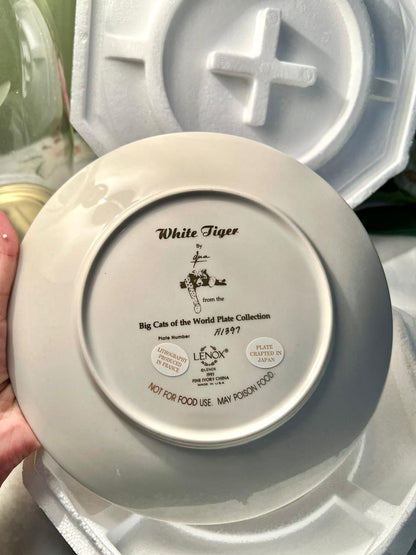 Lenox “White Tiger” Collector Plate by Gya – Big Cats of the World, 1993, 8 in