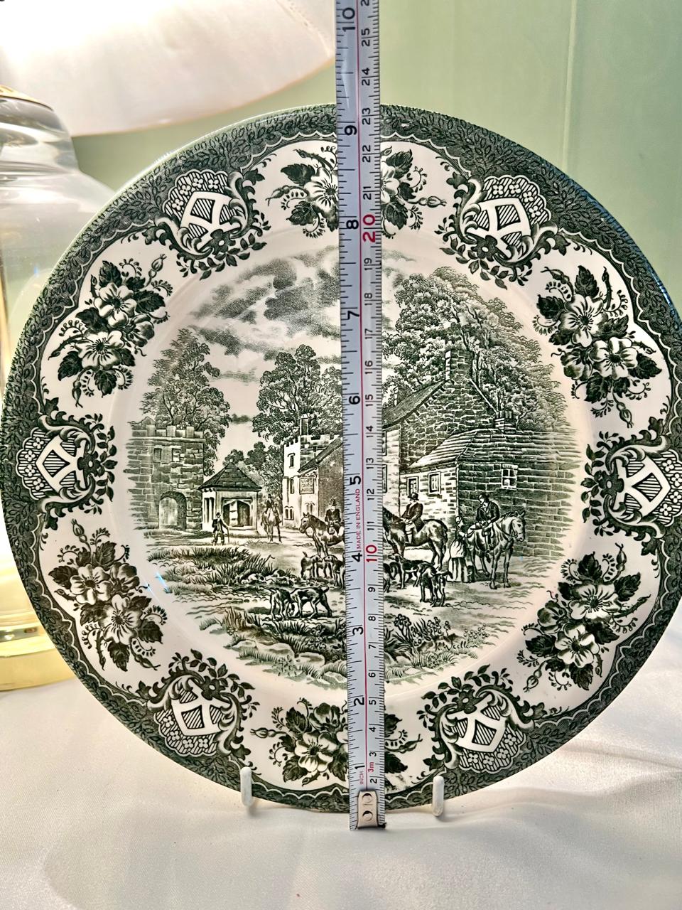 English Ironstone Green Pottery Scenic Wall Plate 9"