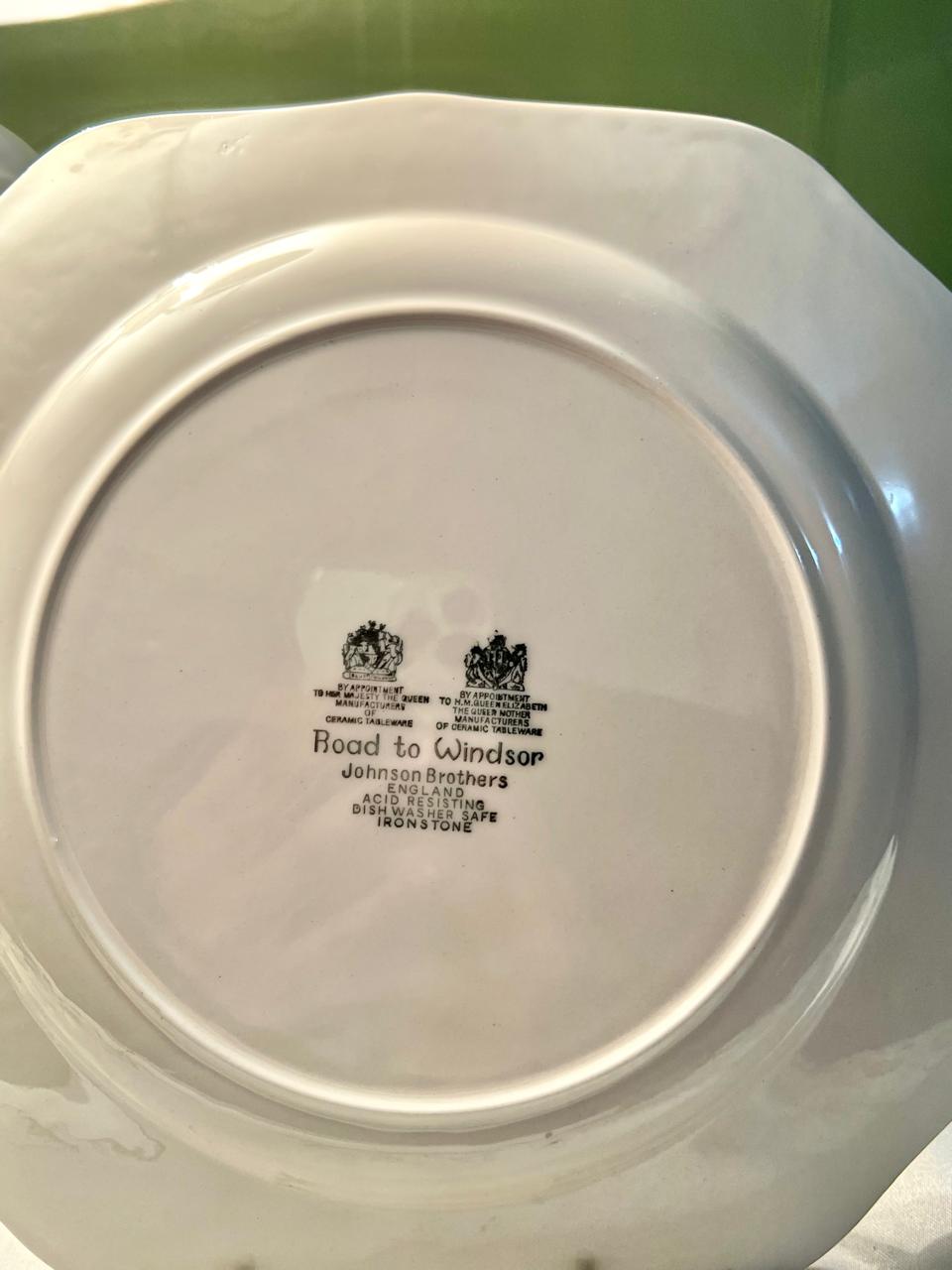 Johnson Brothers Road to Windsor Ironstone Brown Pottery Decor Plate  10"