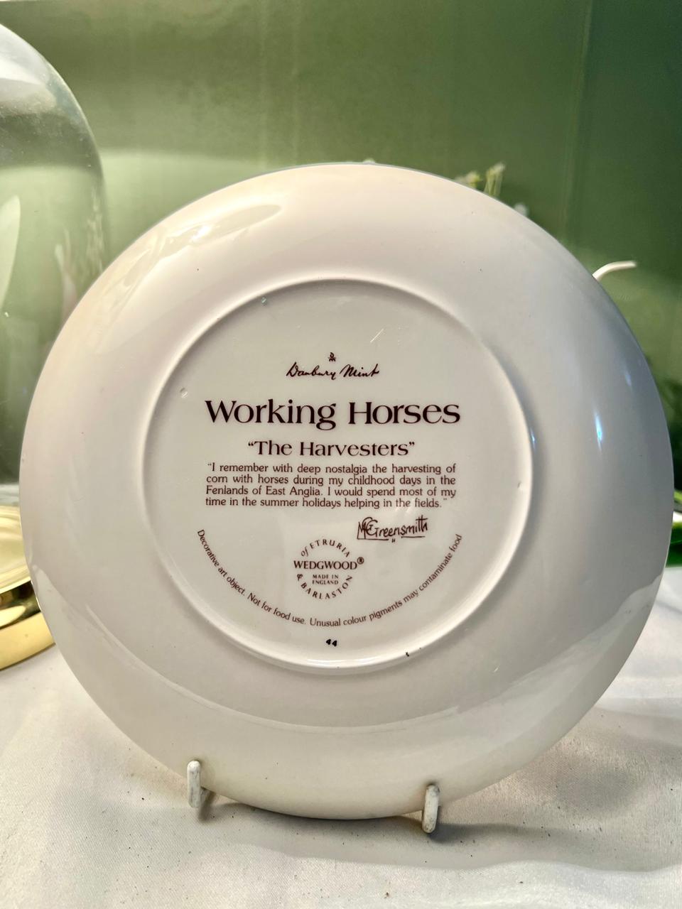Danbury Mint Wedgwood The Harvesters Wall Plate 8"