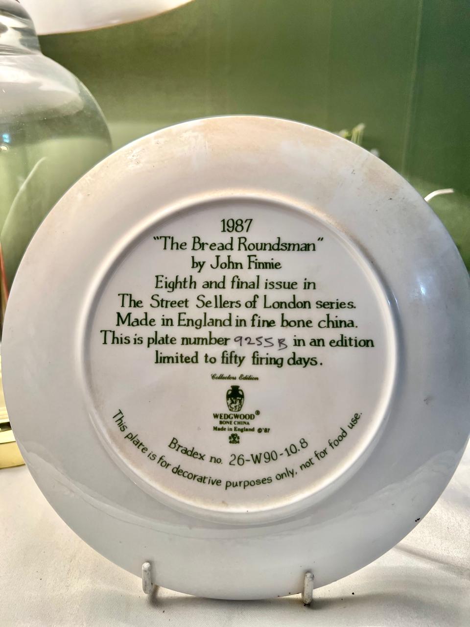Wedgwood The Bread Roundsman 1987 Decorative Plate 20cm