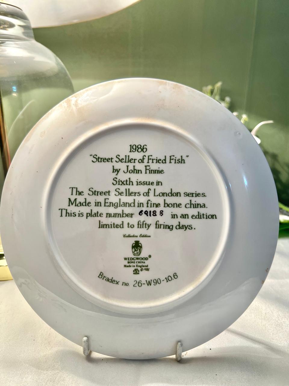 Wedgwood Street Seller of Fried Fish 1986 Plate 20cm