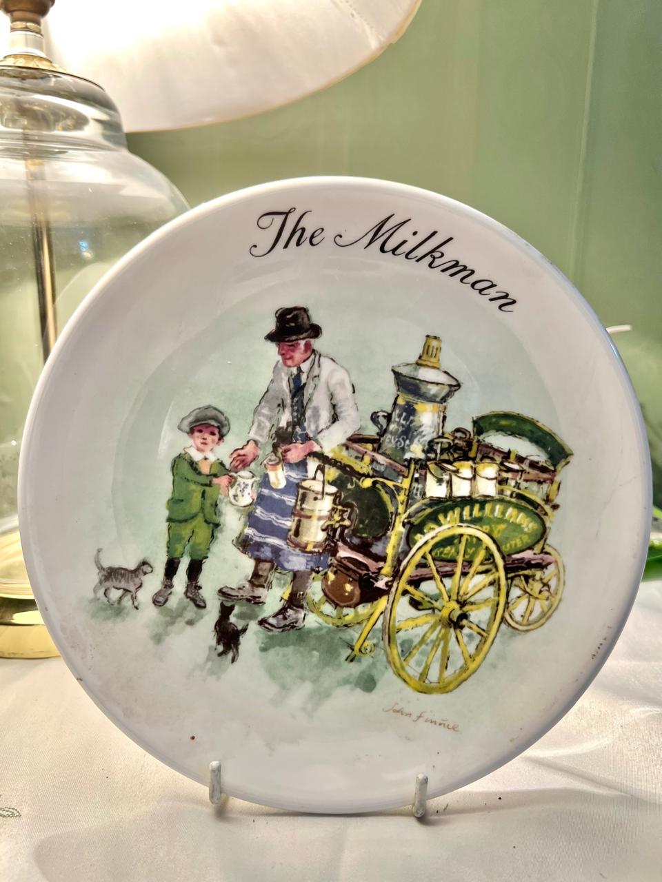 Wedgwood The Milkman 1987 Decorative Plate 20cm