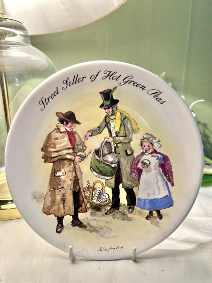 Wedgwood Street Seller of Hot Green Peas 1986 Plate 20cm