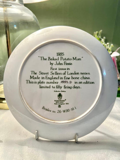 Wedgwood The Baked Potato Man 1985 Decorative Plate 20cm