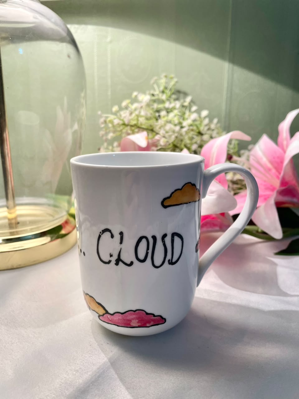 White Cloud Design Mug Pink Yellow Detail 11cm