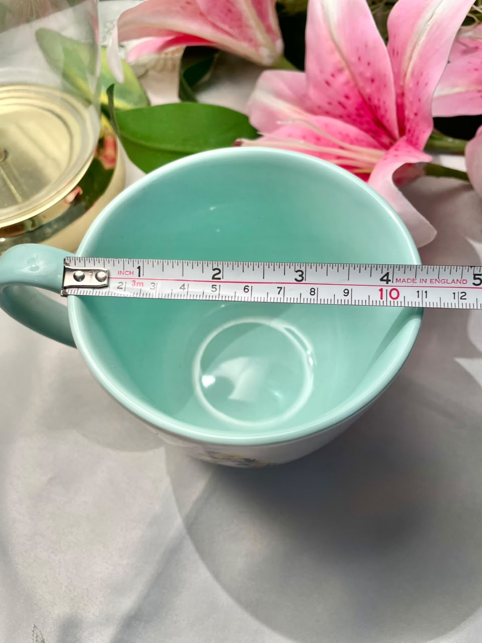 White Cloud Design Mug Pink Yellow Detail 11cm