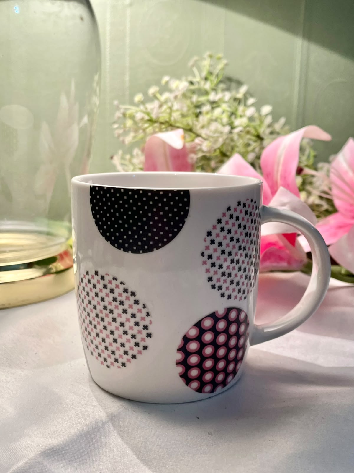 Abstract Circle Pattern Ceramic Mug 10cm