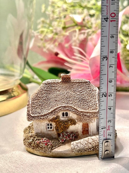 Miniature Thatched Cottage House Figurine 6cm