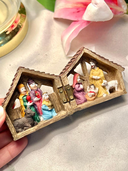Miniature Nativity Stable Figurine 7cm