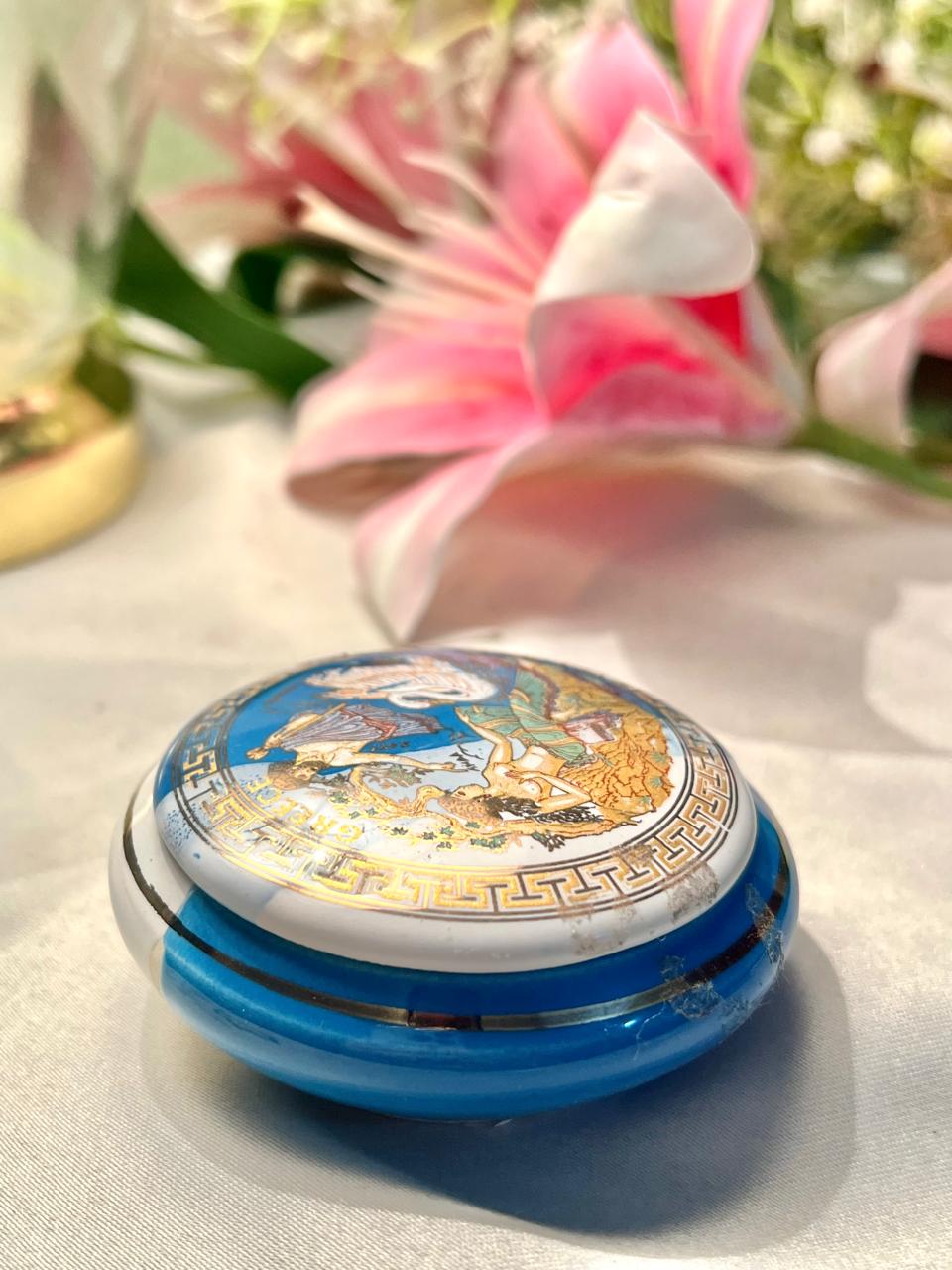 24kt Gold Blue & Gold Decorative Lidded Trinket Dish 4 in
