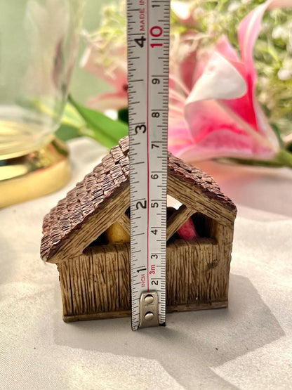Miniature Nativity Stable Figurine 7cm