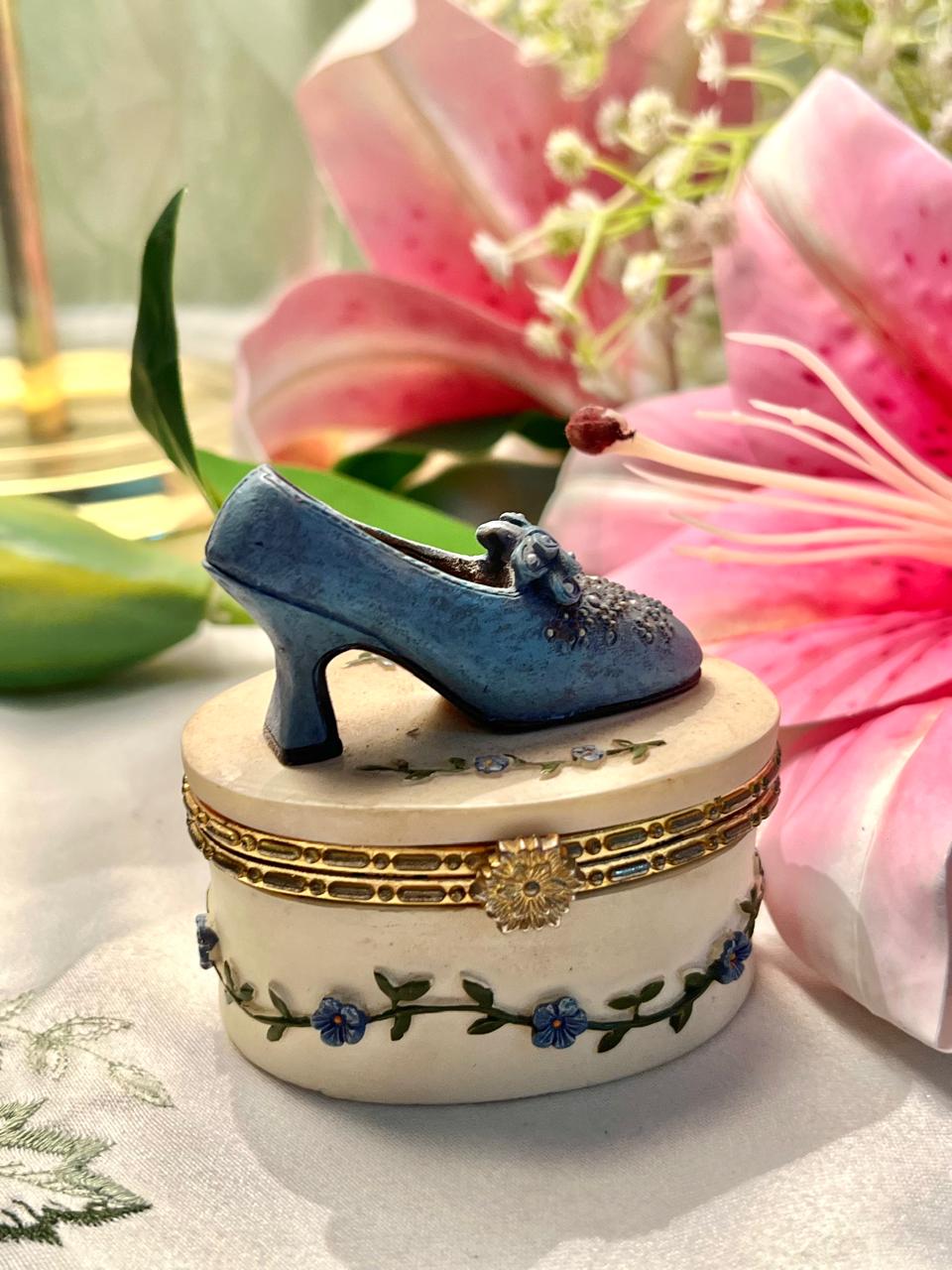 Blue Shoe Floral Hinged Trinket Box 3 in