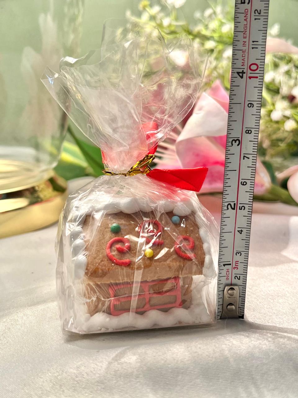 Gingerbread House Miniature Decor Brown & Red 5cm