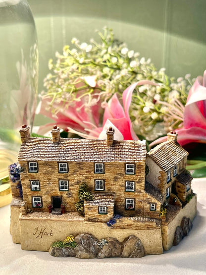 English Village Building Miniature Scene 16cm